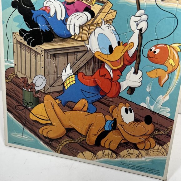 Golden Frame Tray Puzzle Disney Mickey Donald and Pluto Fishing Vintage 1990 - Picture 4 of 8